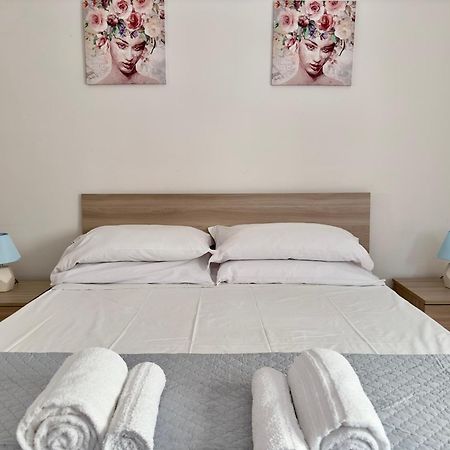 Poseidon Bay Residence Милацо Екстериор снимка