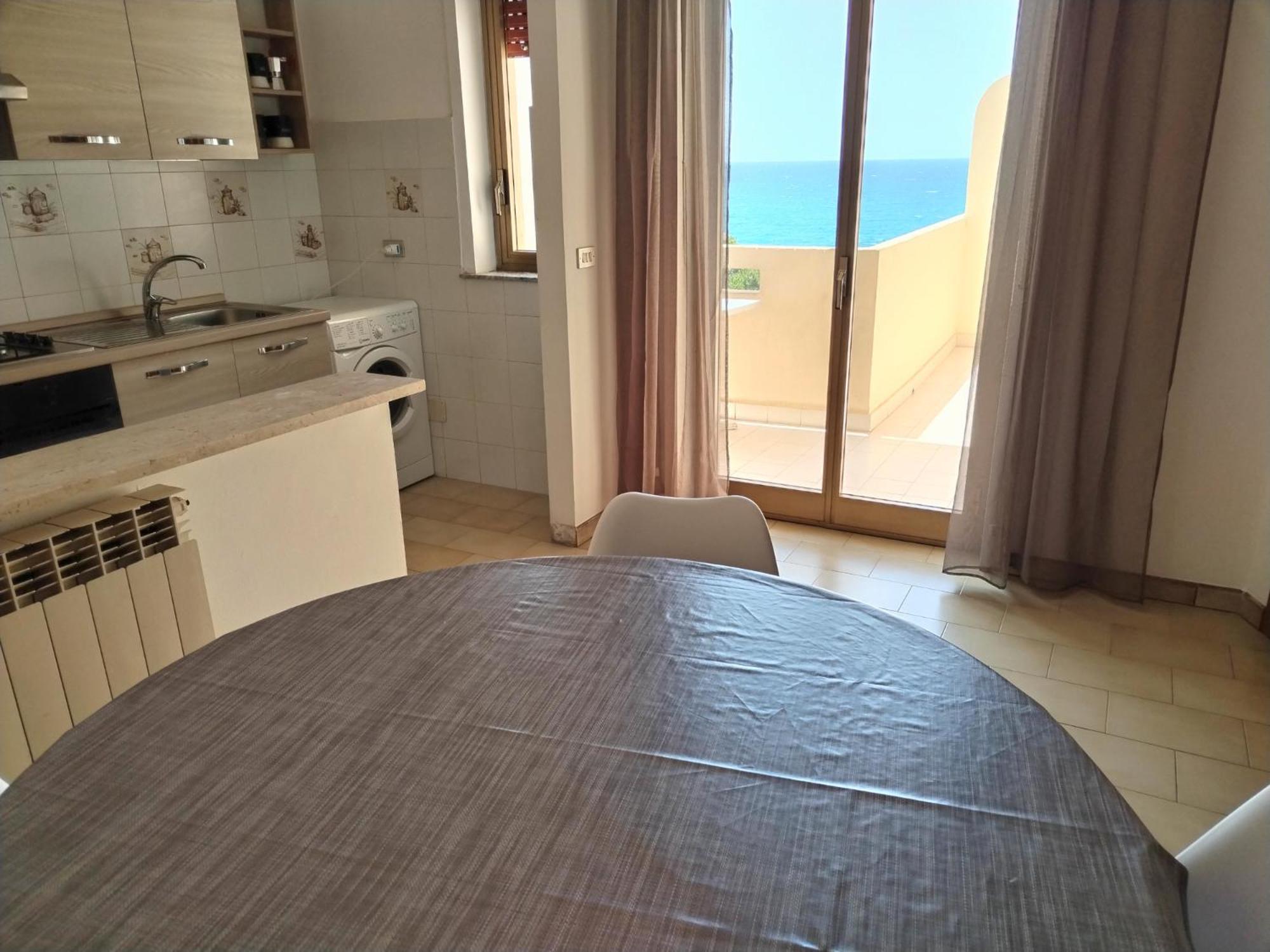 Poseidon Bay Residence Милацо Екстериор снимка